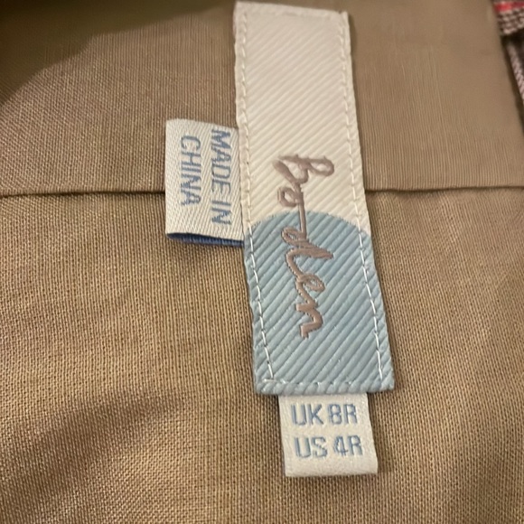 BODEN - Tan Plaid Pattern Belted Trench Coat - Size 4 US - Picture 8 of 8